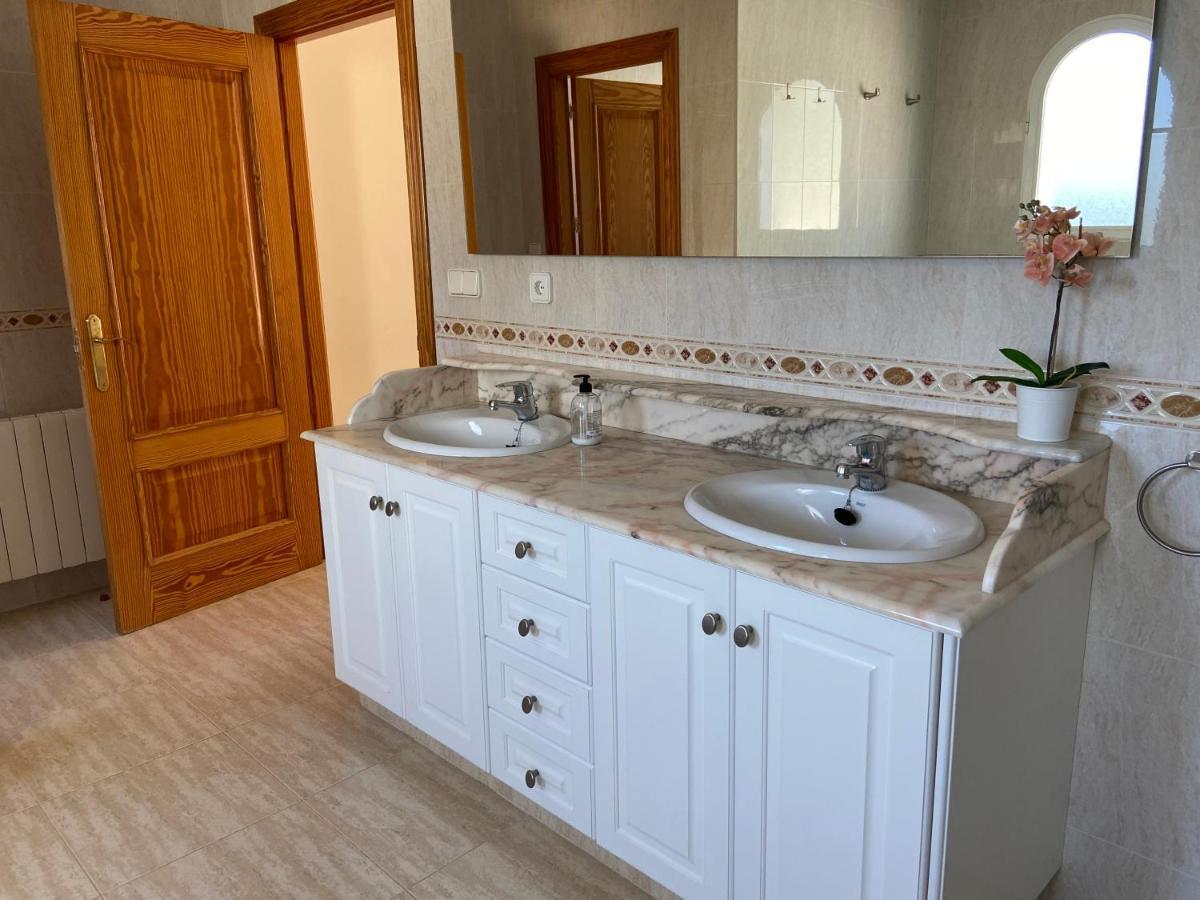 Villa Altea 2 Pools - 24 Persons מראה חיצוני תמונה
